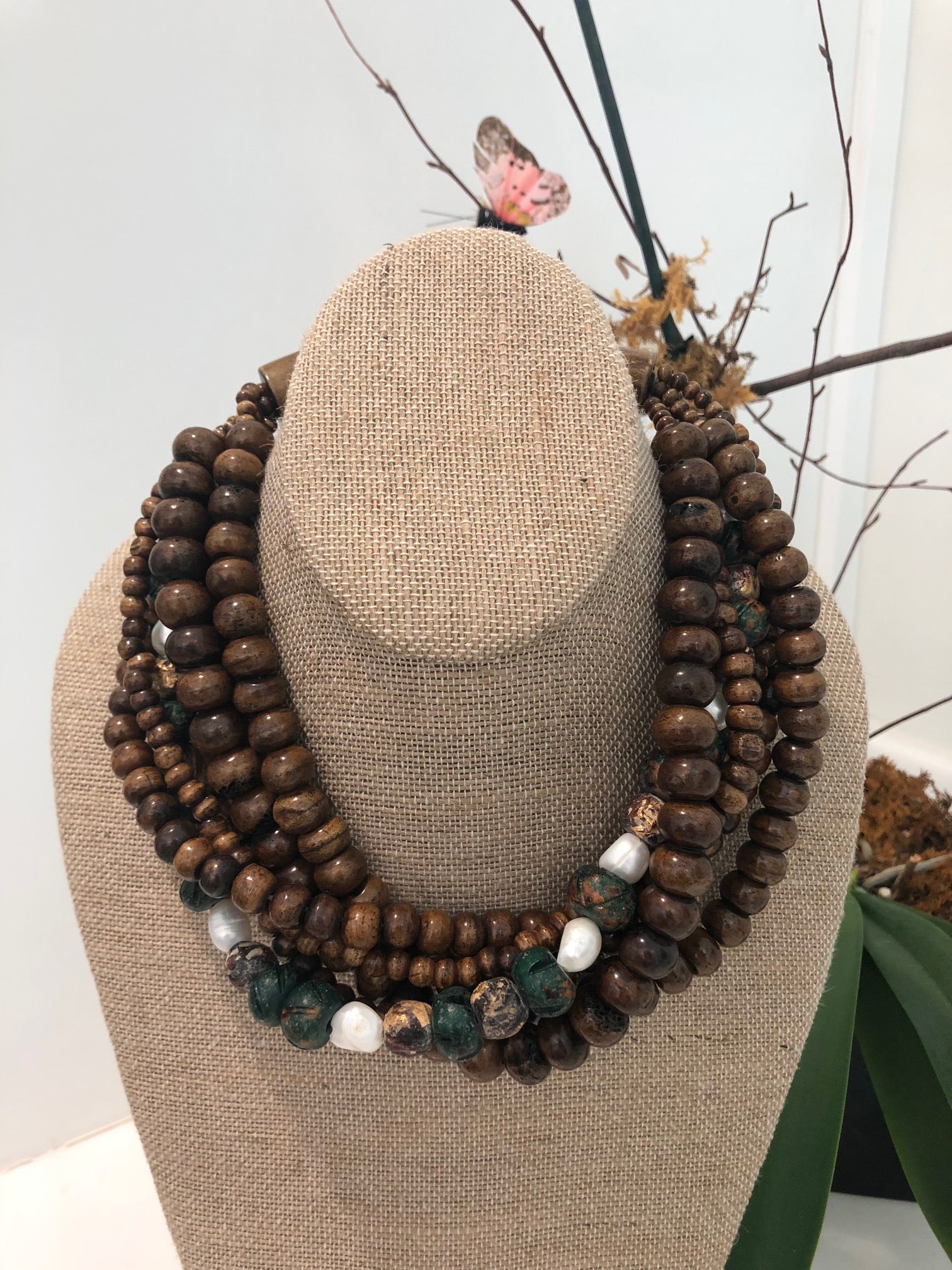brown chunky necklace